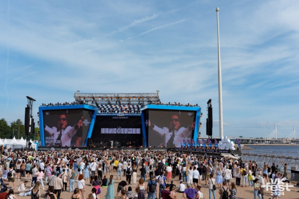 Гид по VK Fest в Петербурге 2025: артисты, блогеры и развлечения