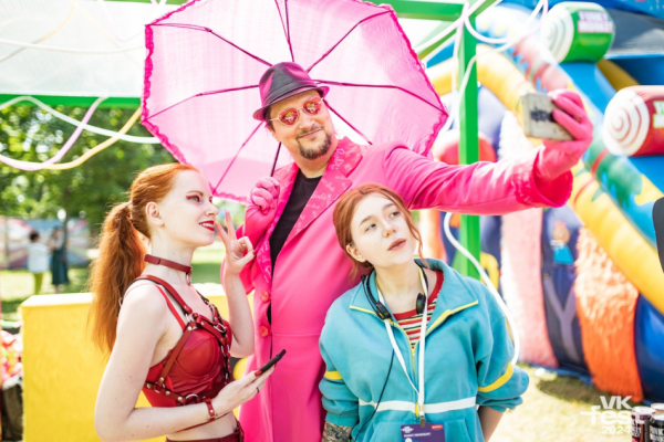 Гид по VK Fest в Петербурге 2025: артисты, блогеры и развлечения