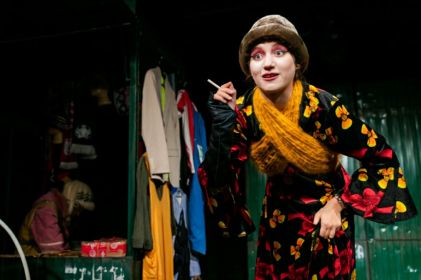 Осенний фестиваль фонтанов, спектакль &laquo;Барахло&raquo; и Muz Bit Unlock: афиша Петербурга на неделю