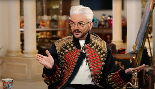 Филипп Киркоров объяснил, почему не слушает похвалу после концертов Филипп Киркоров объяснил, почему не слушает похвалу после концертов