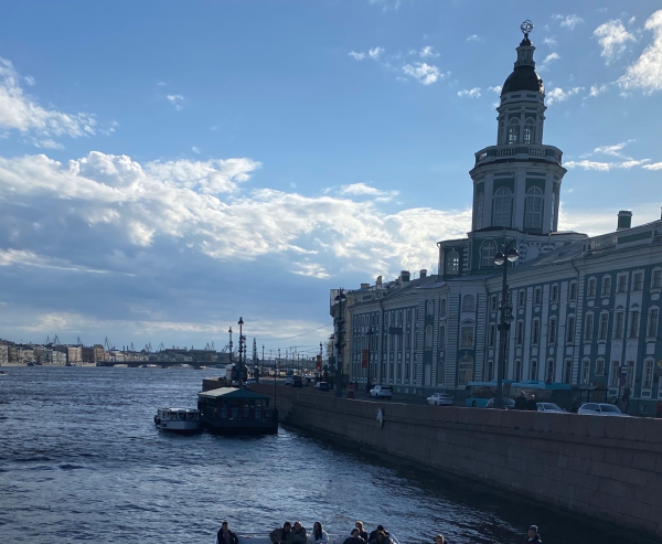 Эрмитаж, Русский музей и Петергоф без очередей: как быстро попасть в главные музеи Петербурга